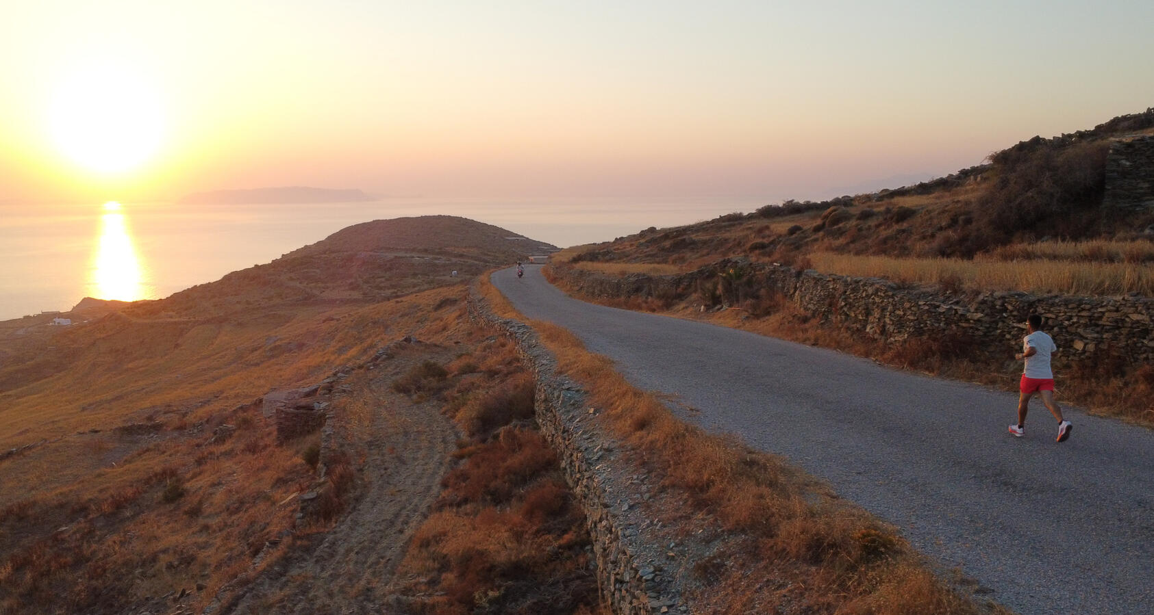Running to the sunset Running to the sunset
